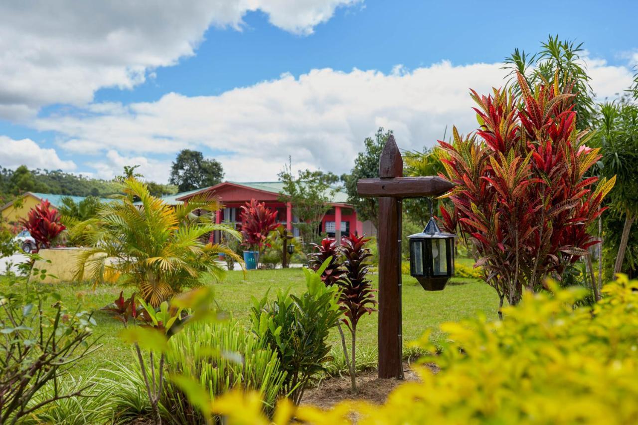Andasibe Lemurs Lodge Exterior photo