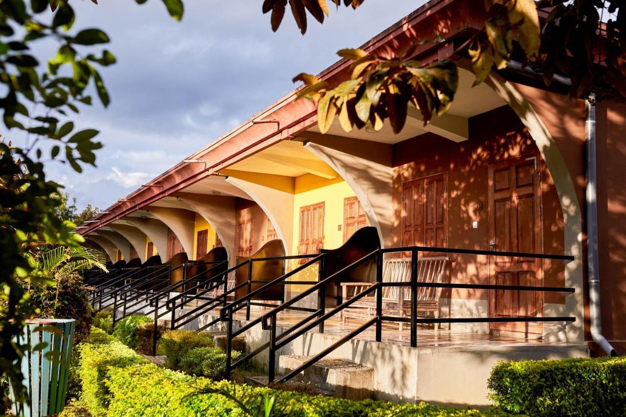 Andasibe Lemurs Lodge Exterior photo